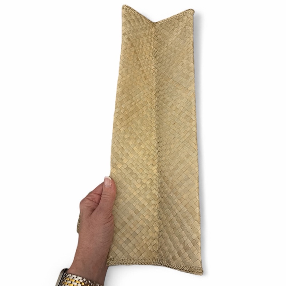 Vintage St Regis Maldives * Vommuli Straw Tote - Picture 4 of 4